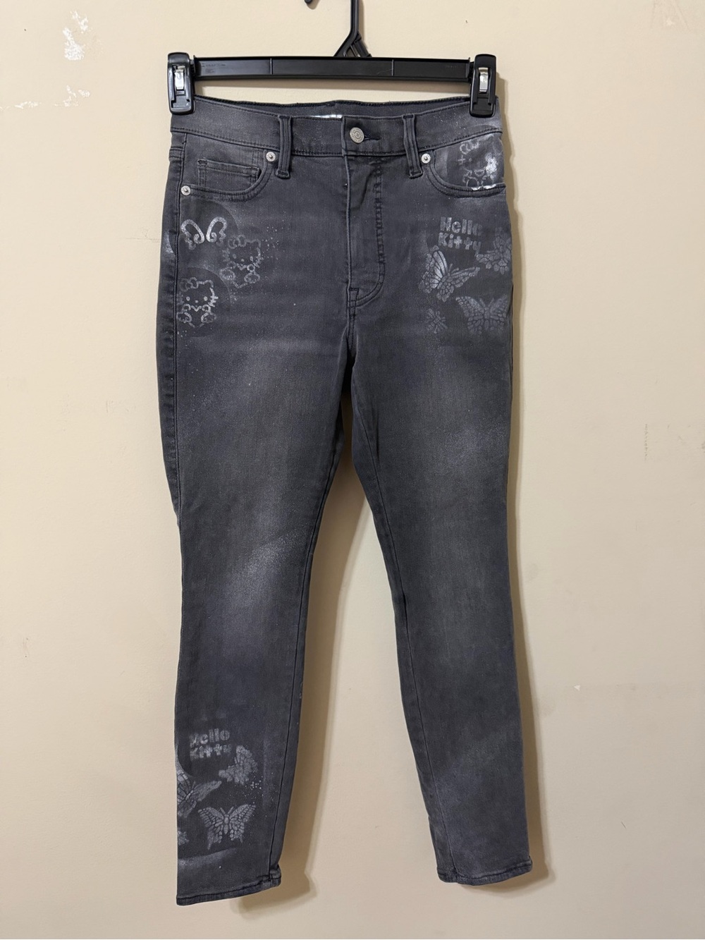 Lucky Brand Hello Kitty collab Gray Wash Women's Skinny Jeans size 3 excellent